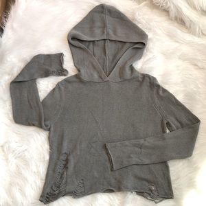 H&M Divided Women’s distressed crop knit sweater